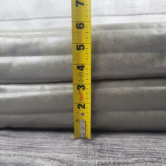 Think Royln Crossbody Purse with Chain Handles - Picture 8 of 9